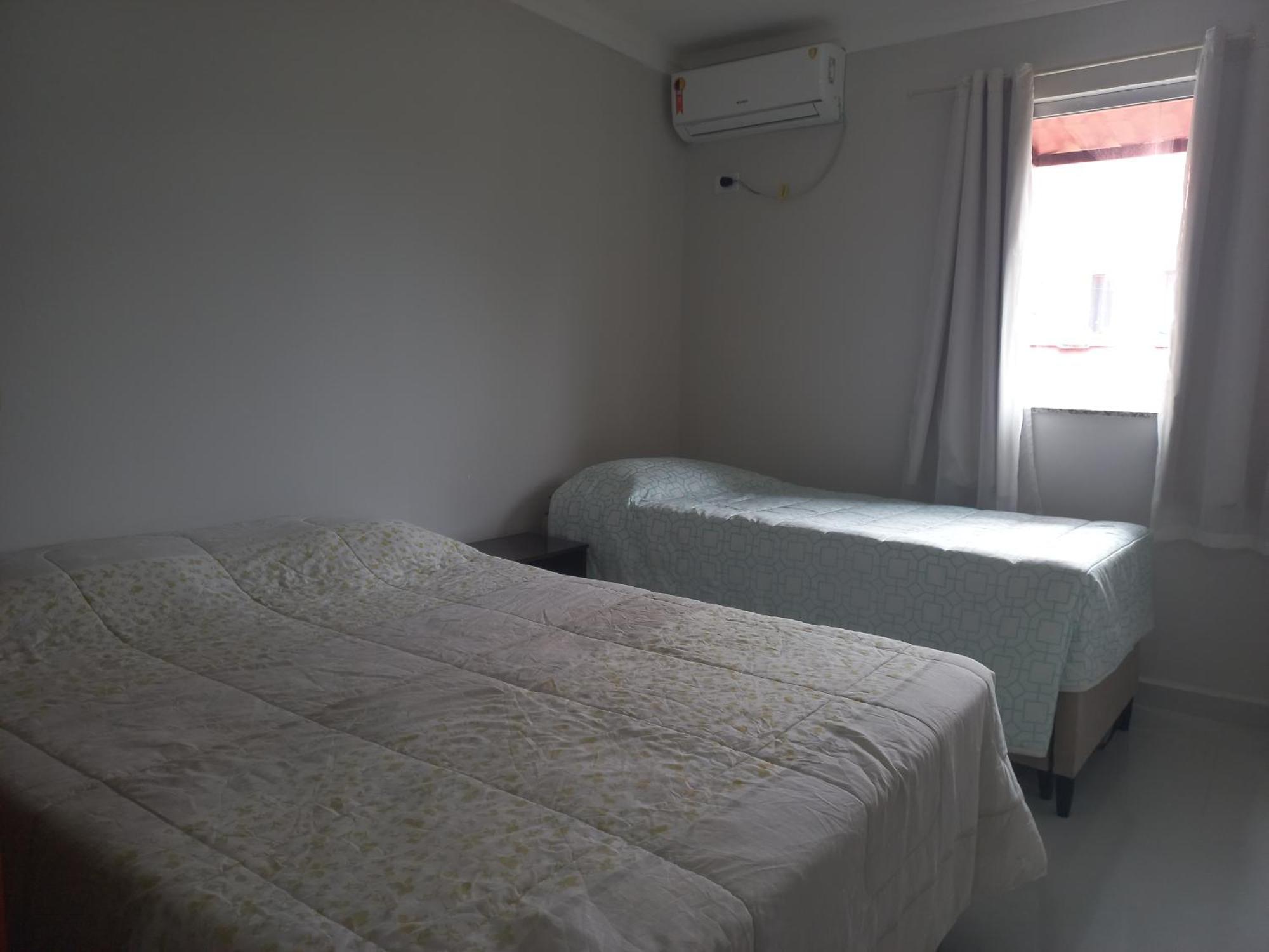 Apto Com Piscina E Churrasqueira Privativas